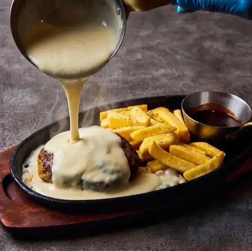 My hamburger steak ~with plenty of cheese~