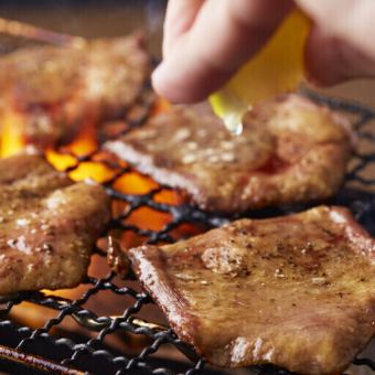 【十周年限定旬魚牛タンコース】鮮魚の刺し盛りや霜降り牛タンなど◎飲み放題付◆5500円(税込)