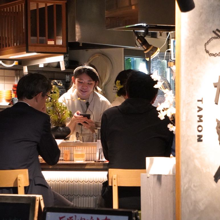 名古屋駅徒歩10秒のの好立地！カジュアルな天ぷら居酒屋♪デートや記念日・接待などに