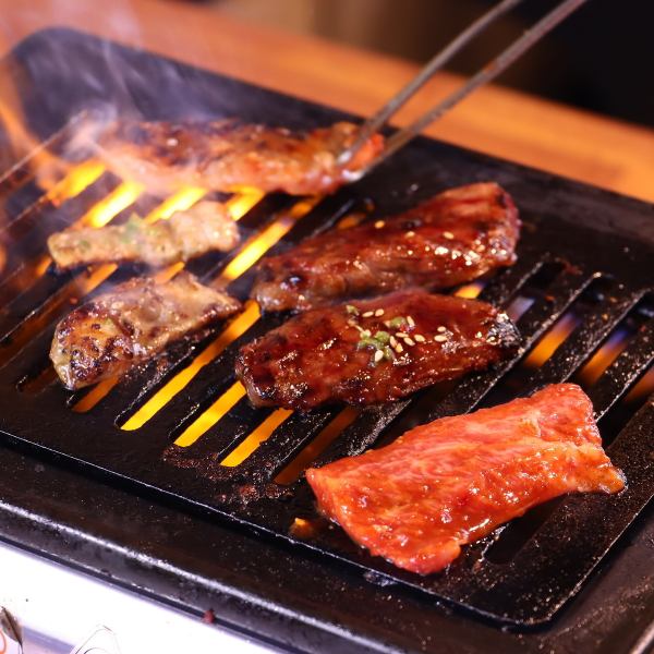九州産和牛を中心に取り揃え、リーズナブルな価格で高品質なお肉を提供しています♪上質な肉質と風味を存分に楽しめるお店です。お客様に満足していただけるよう、厳選されたお肉を提供し、おいしい焼肉体験を提供しています。ぜひ、当店で九州産和牛などの高品質なお肉をお試しください◎