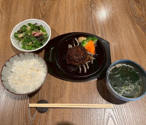 鉄板仕上げ 極みタンバーグ
