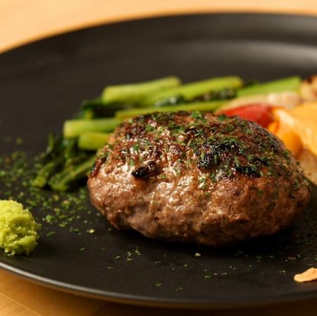 牛100％ハンバーグ(150g)