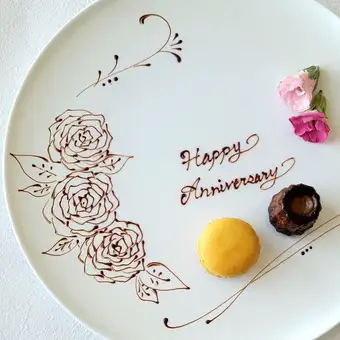 【アニバーサリープラン￥23,500】乾杯シャンパン ・一輪花・メッセージ付プレートの特典付