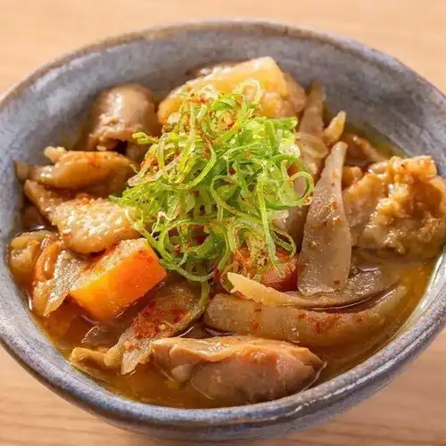 젊은 닭 된장 조림