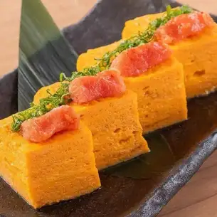 Mentai Tamagoyaki (Spicy Cod Roe Roll)