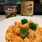 海老トマトクリームパスタ