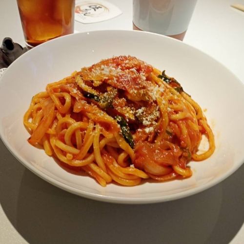 和食の技とモチモチ麺が融合。お酒に合う、特製パスタ