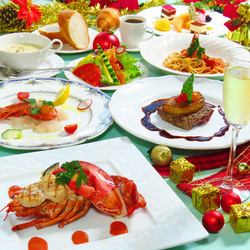 2025《STAGIONE圣诞晚餐套餐》共9道菜，每位12,000日元（含税）*仅限12月23日至25日供应