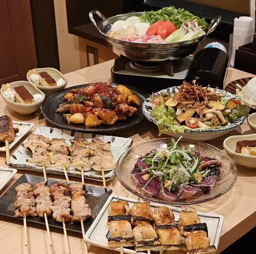 [2-hour all-you-can-drink included] Select Chicken, Three Chicken Feast Banquet - 11 dishes in total - 5500 yen (tax included)