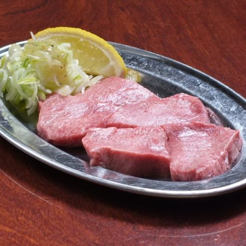 Our recommendation is the special salt tongue.We have a large selection of specially selected Wagyu beef!