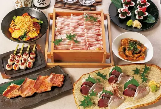 【～11/15迄】獺祭香る～豚の蒸篭蒸し4990円　※クーポン利用でゆったり2.5ｈ飲放題付き！！