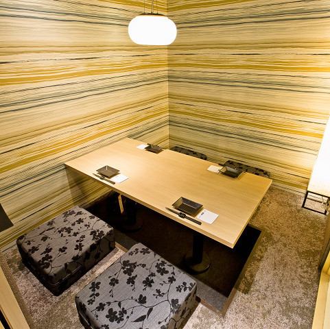 [Private rooms for all seats] Relax in a comfortable space with moist indirect lighting ...