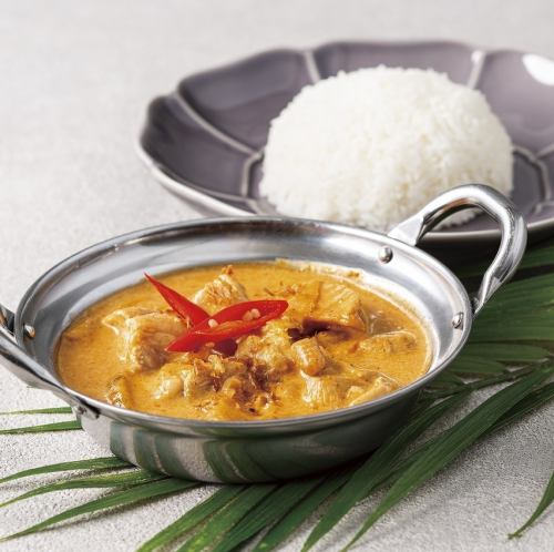 chicken massaman curry