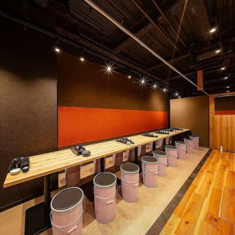 【3時間食べ飲み放題が遂に名古屋栄にも登場！！】駅近×種類豊富に食べ飲みコースをご用意しております。時間はなんと「3時間制」！広々店内で2名～ご利用いただけるお席は勿論、4名～/6名～/8名様～10名様以上も柔軟にご対応致します◆貸切は最大なんと150名様までOK！！各種ご宴会やお仕事終わり、合コンにも◎