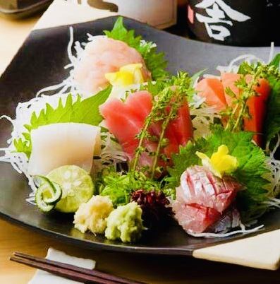 本日のお刺身盛り合わせ