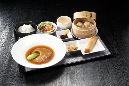 フカヒレの姿煮込み御膳