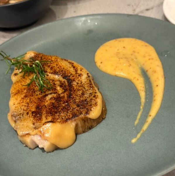 4時間コンフィした三元豚の「味噌漬けローストポーク」