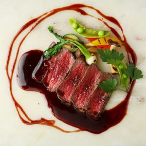 Japanese beef arm grilliata with rich red wine sauce and warm vegetables