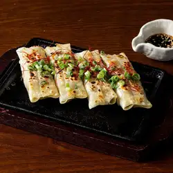 鉄板棒餃子