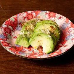 アボカド旨だし漬け