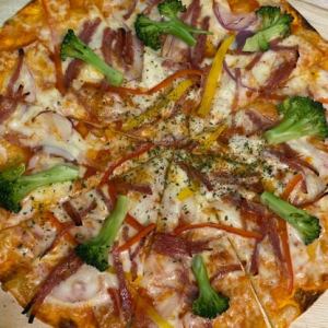 Classic mixed pizza