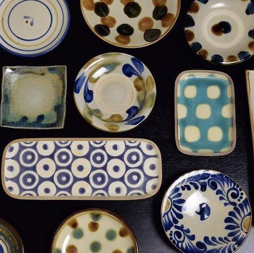 Food is judged by its appearance.To ensure that our carefully selected ingredients taste even more delicious, we use unique tableware.