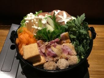 [Recommended! Welcome and farewell parties, social gatherings, etc.] Nagoya Cochin mizutaki hot pot course 2 hours with all-you-can-drink included, 9 dishes 6,000 yen (tax included)
