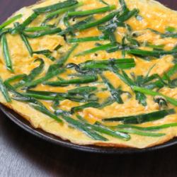 とろとろニラ玉焼、肉もやし炒め