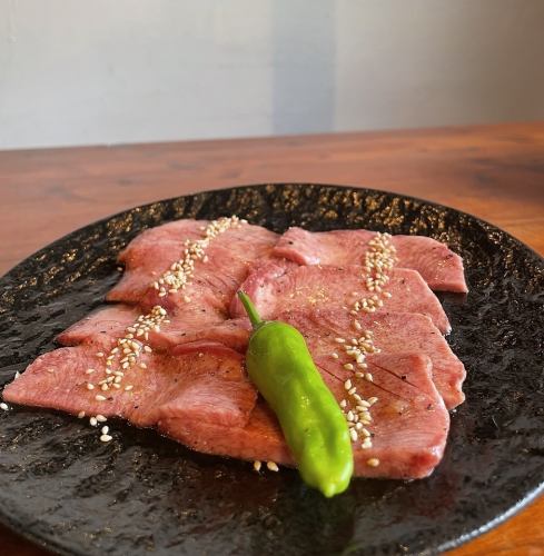 牛たん塩上