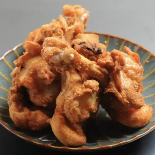 郁金香形状的炸鸡