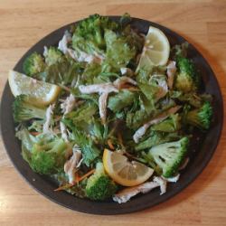 Refreshing Salad with Chicken Breast and Broccoli