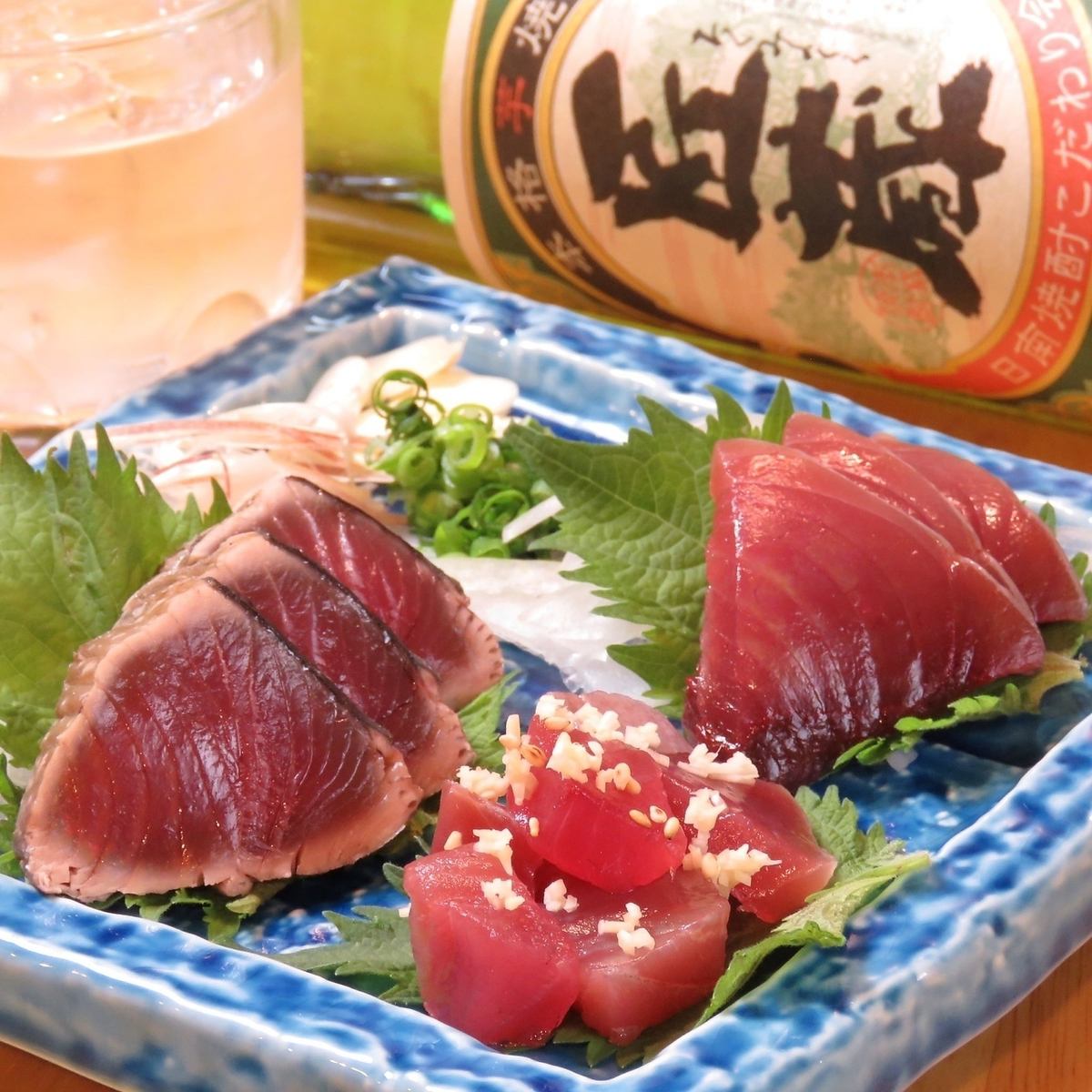 This is an izakaya (Japanese-style pub) that mainly serves fresh, locally-harvested bonito dishes.We also have a wide variety of alcoholic beverages!