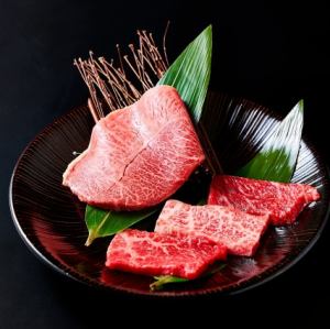 本日限定特選の近江牛を召し上がれ!お好みの希少部位がどれでも1649円(税込)均一/店主が選ぶ特選近江牛