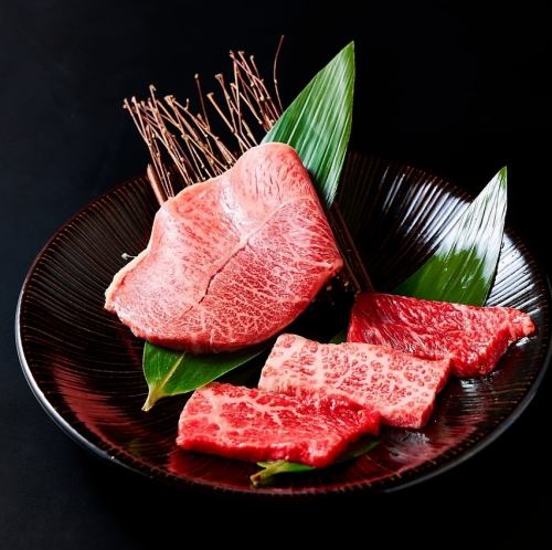 本日限定特選の近江牛を召し上がれ!お好みの希少部位がどれでも1649円(税込)均一/店主が選ぶ特選近江牛