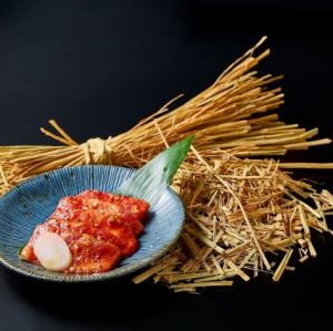 名物藁焼きカルビ 1人前/大皿和牛飲めるカルビ