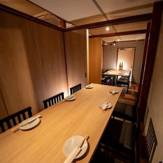 We also provide private rooms for large parties.A completely private room with a Japanese atmosphere.Refresh your mind and body in a calm atmosphere and sophisticated interior.We promise you the ultimate relaxation.