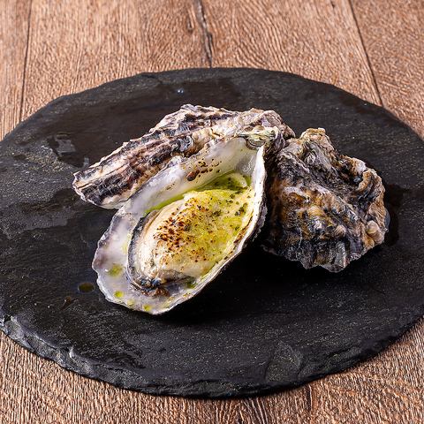 焼き牡蠣(バジル&ホワイトソース)