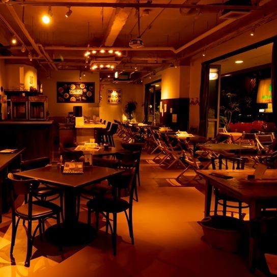 This will also allow you to avoid contact with other customers, so you can enjoy your meal with peace of mind.Our restaurant is open from lunch time onwards and offers a wide variety of dishes, including Italian cuisine, meat and seafood, all made with carefully selected ingredients.