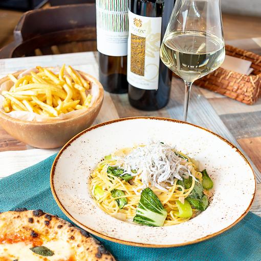 【 LIGHT　PLAN】飲み放題＋前菜＋パスタなど4,500円　90分フリードリンク付き♪