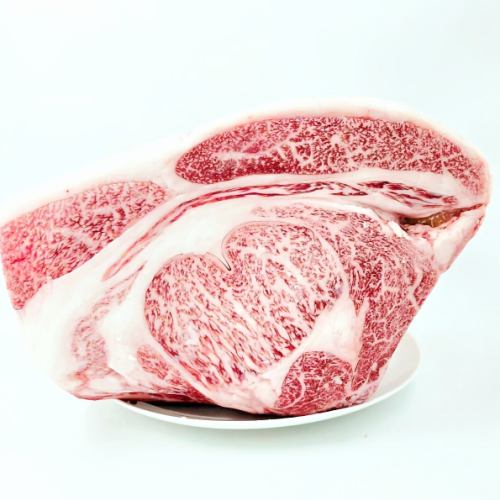 和牛はA5ランクの最高品質!美味しい部位を厳選!