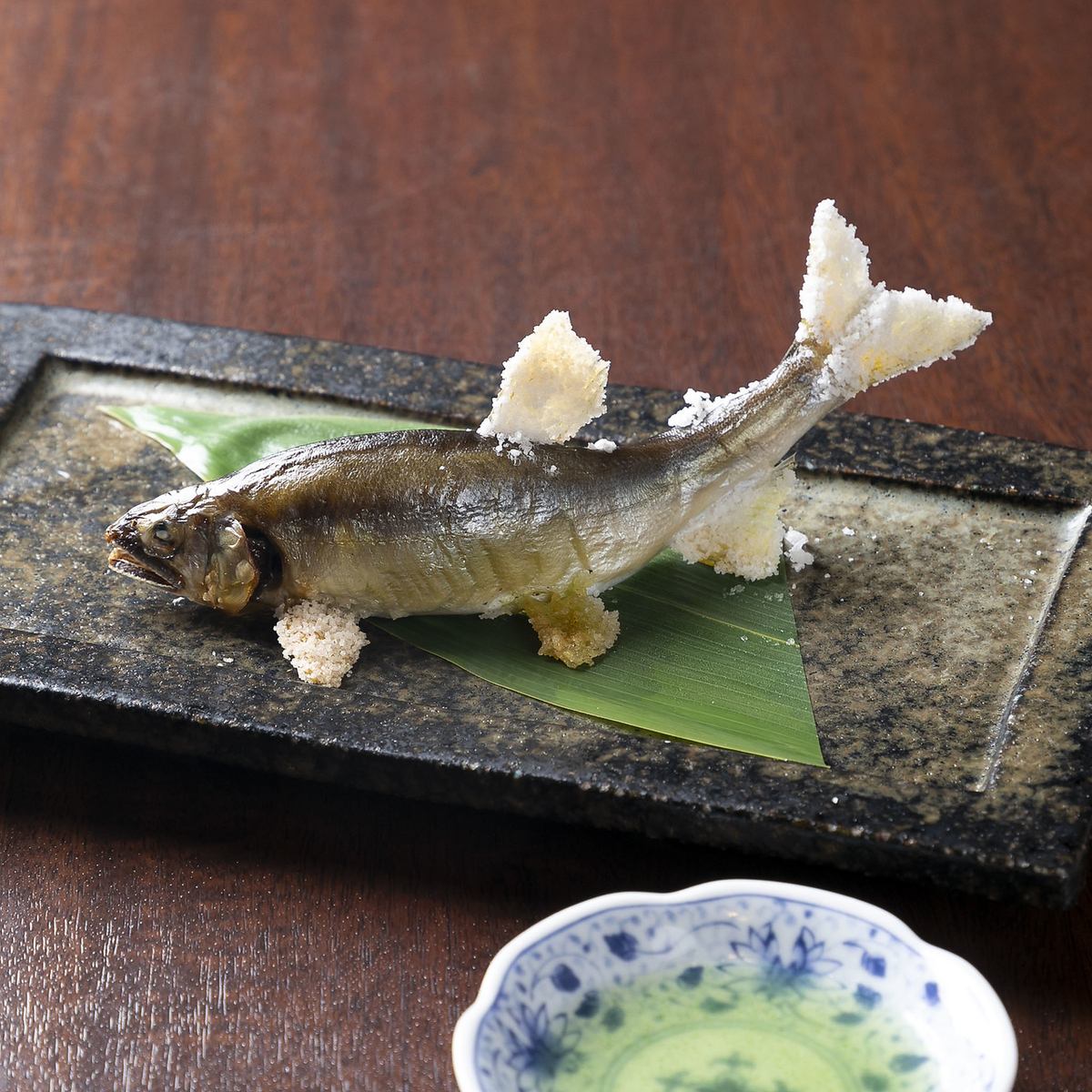We offer a wide variety of tempura made with seasonal ingredients.