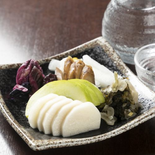 Kyoto pickled vegetables platter