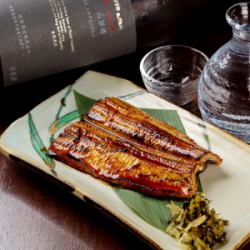 Charcoal grilled eel (kabayaki)