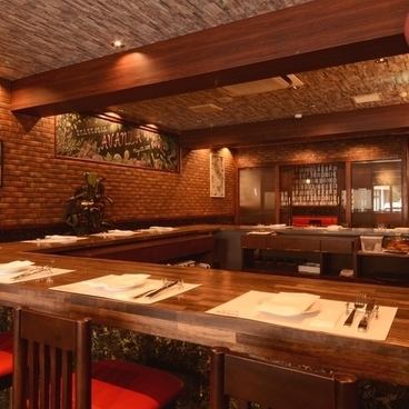 【◆◇～様々なシーンでご利用可能♪～◇◆】当店は落ち着いたモダンな空間になっており、御一人様でも気軽に楽しめるようにカウンター席を完備しています◎毎日食べても飽きのない南イタリアの郷土の味を忠実に再現しています☆創作ではない本場の味を是非ご賞味ください♪