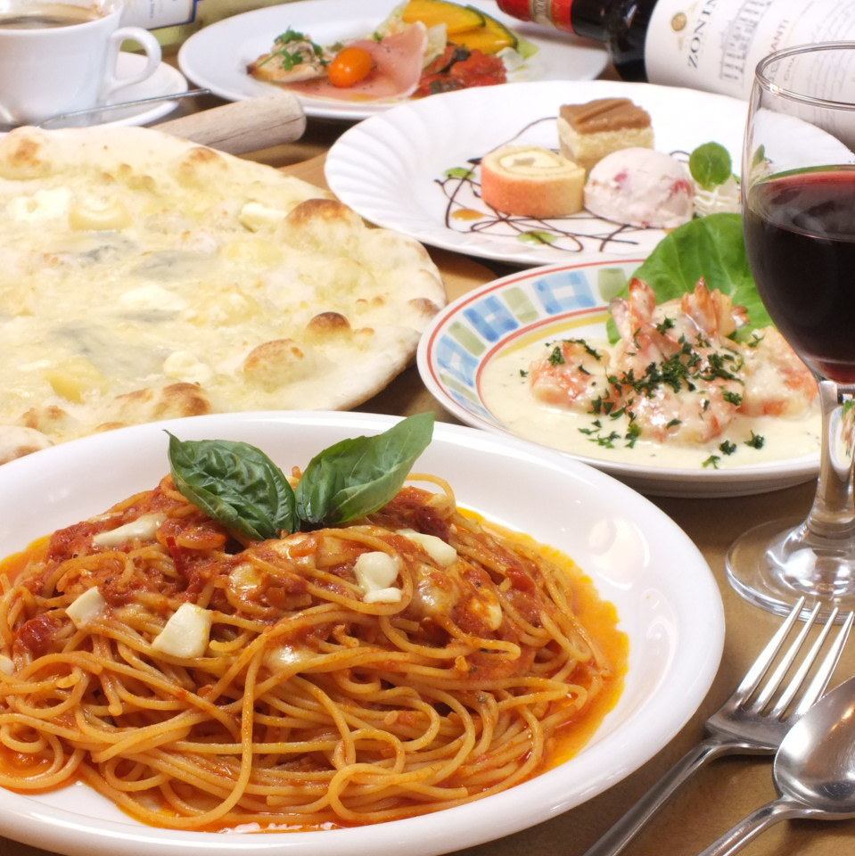 您可以享受每周一次的午餐，意大利面分量很大。