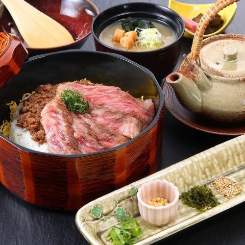 Hitachi beef hitsumabushi (steak & simmered)