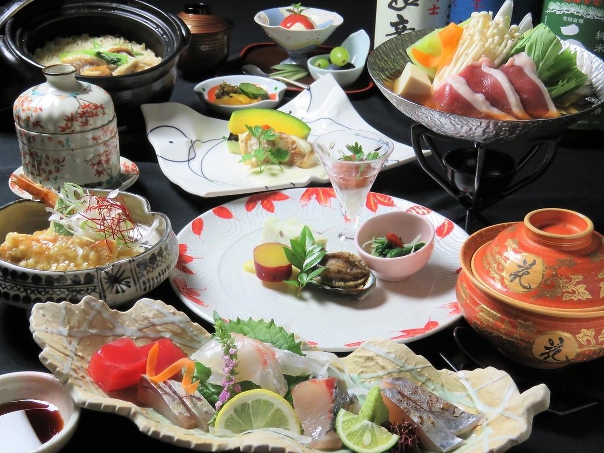 We offer an all-you-can-drink course for around 5,000 yen.