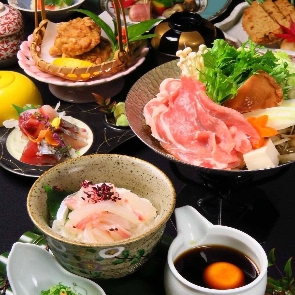 The course includes a hot pot, perfect for this time of year, to warm both body and soul.