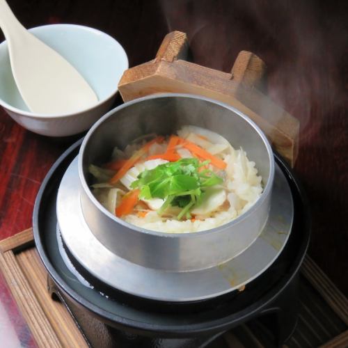 1份釜饭(鲷鱼、鳗鱼、鸡肉、牡蛎)