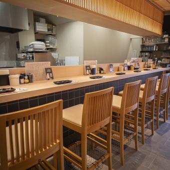 使い勝手の良いカウンターあります♪